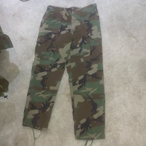 Army surplus green camo pants Medium